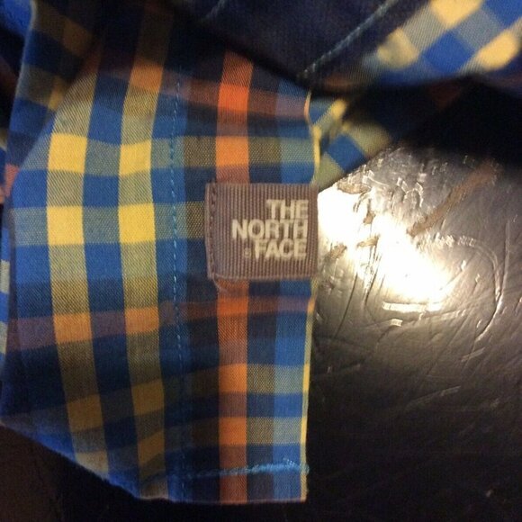 North Face Snap Button Shirt sz Small - Picture 11 of 11